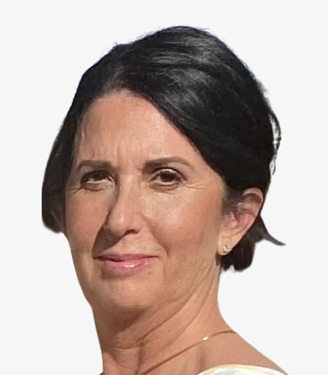 Debbie G Head shot edited